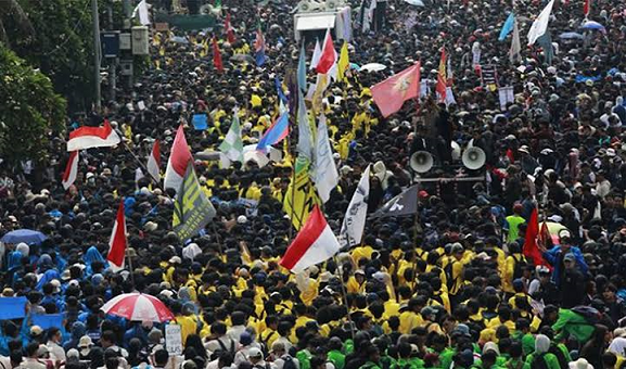 demo besar